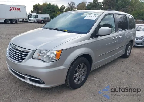 2012 Chrysler Town & Country Touring z USA, uszkodzony, nr VIN 2C4RC1BG2CR116146